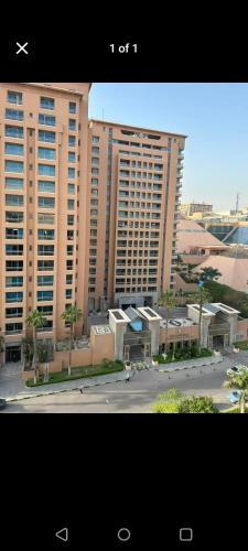 مدينة نصر in Madinata Al Ašira min Ramadana