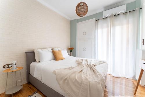 Rustic Whispers - close to Acropolis, Афины