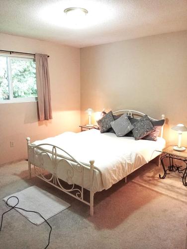 Langley Meadows BNB - Family Room Near Langley Downtown