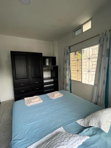 2 bedrooms, 3 beds