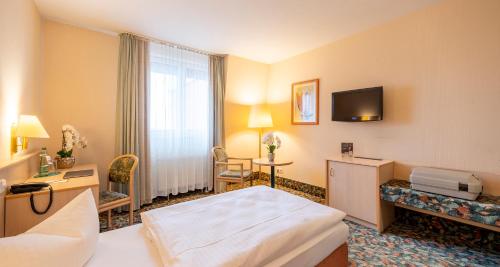 PLAZA INN Chemnitz - Tap to explore photos