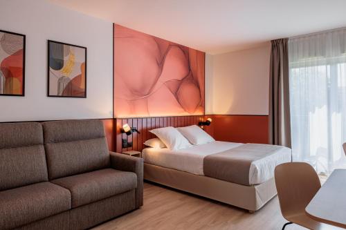 1 double bed, 1 sofa bed