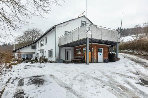 Superior One-Bedroom Apartment