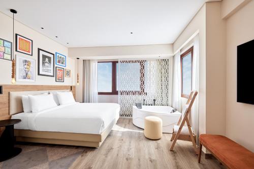 room detail thumbnail 0