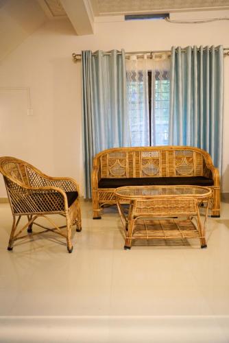 Misty Hills Cabin in Panamaram