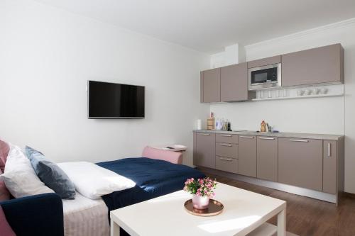 Cozy Old Town Studio Apartment 2