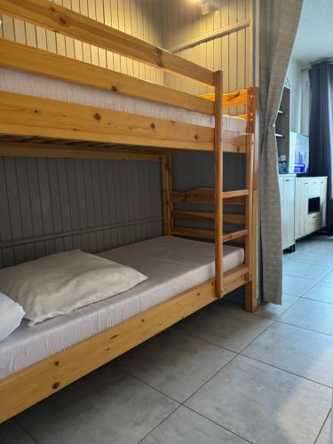Studio Cosy entre port et mer Cap Agde near Vieux Agde