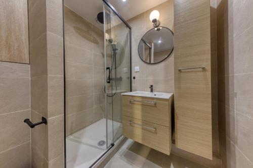 Kylpyhuone, Charmant T2 proche Paris in Bagnolet