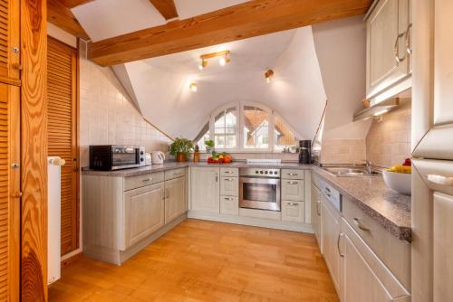 مطبخ, Ferienwohnung Rosengarten in زينجست