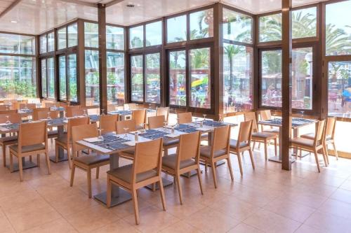 Port Denia - main image