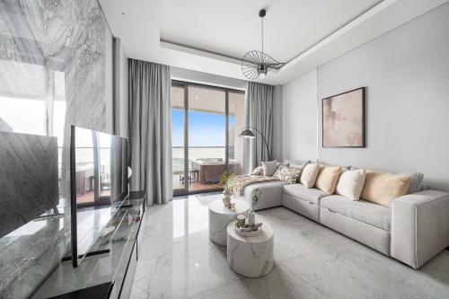 Business Bay 1BR Canal Views, Pool, Gym & Near Burj Khalifa, Dubaï (photo 3)