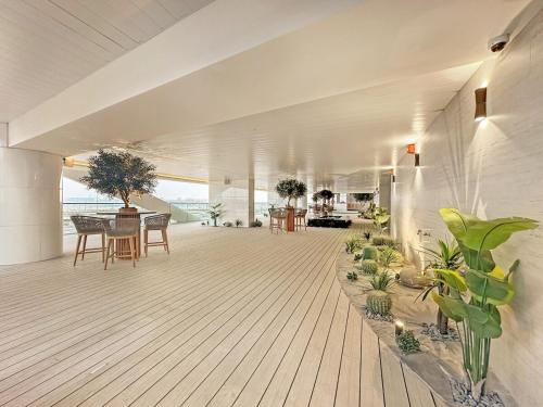 Business Bay 1BR Canal Views, Pool, Gym & Near Burj Khalifa, Dubaï (photo 10)