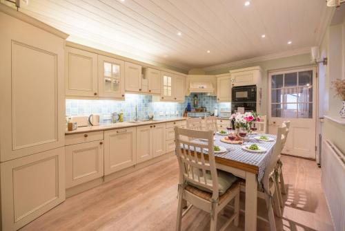 Sea Holly Cottage Aldeburgh - image 2