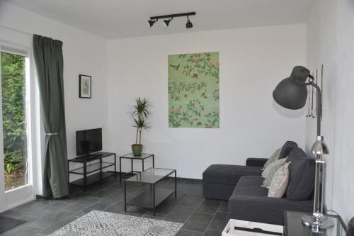 Guesthouse 70m2 with private garden and free parking