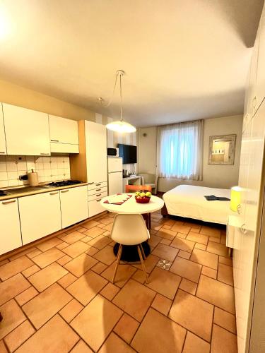 America Apartments - main image