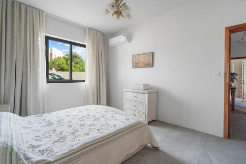 Indian Summer by IHR Indian Summer by IHR