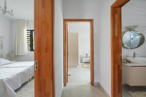 Indian Summer by IHR Indian Summer by IHR