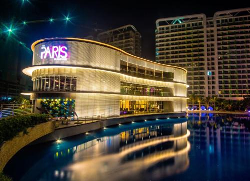 Azure Urban Resort Parañaque, Манила
