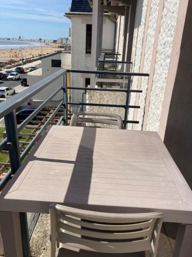 Altan/terrasse, Le Dream by TAH - Face mer avec balcon, parking et WIFI in Pornichet