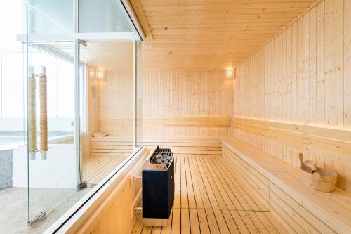 Sauna, Laemtong Serviced Apartment near Si Racha Railway Station