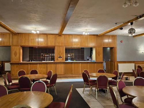 Manor Hotel Ballymoney in Ballymoney