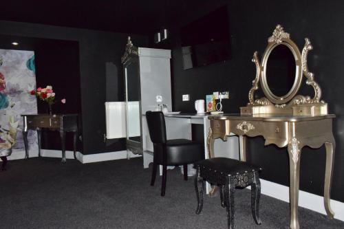 Bridge Park Hotel - image 6