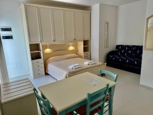 Baia Sangiorgio Hotel Resort - image 2