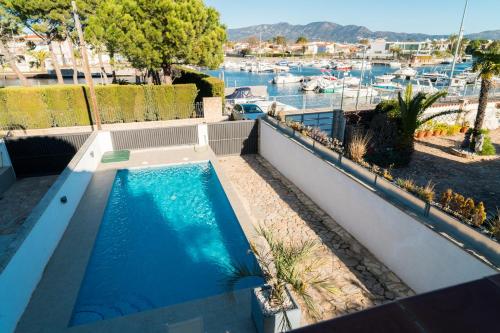 Villa with Private Pool image 7