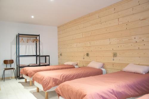 Grand appartement vue Montagne plein sud grand garage sur demande Grand appartement vue Montagne plein sud grand garage sur demande