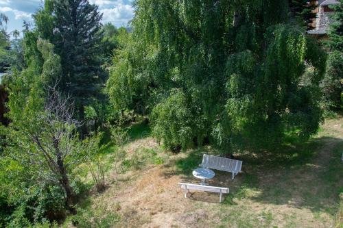 Grand appartement vue Montagne plein sud grand garage sur demande Grand appartement vue Montagne plein sud grand garage sur demande
