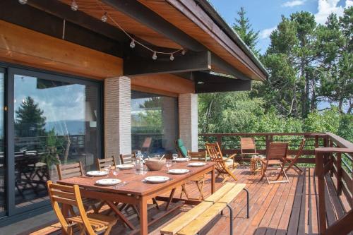 Grand appartement vue Montagne plein sud grand garage sur demande Grand appartement vue Montagne plein sud grand garage sur demande