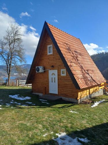 A szálláshely kívülről, Brvnara JEZDA in Jezdici