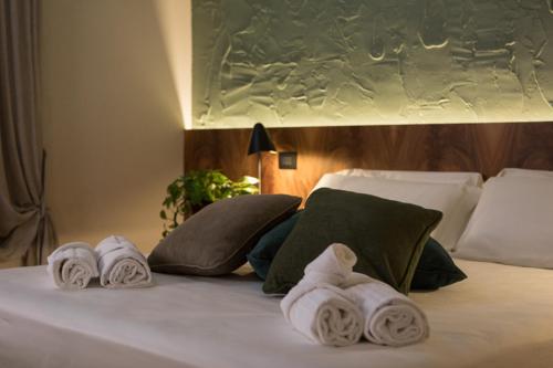 Superior Double or Twin Room image 4