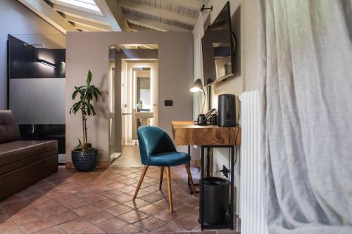 Double or Twin Room with Terrace image 6
