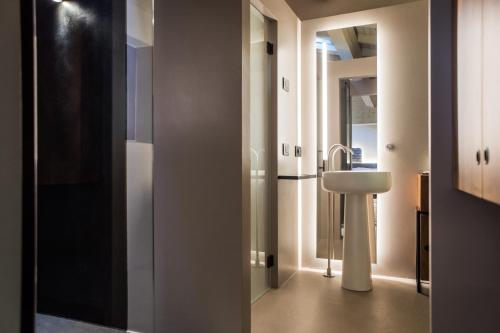 Double or Twin Room with Terrace image 4