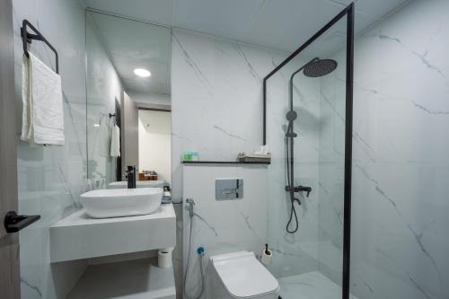 Dubai Marina - 1 BHK Unique Apartment, Дубай (фото 3)
