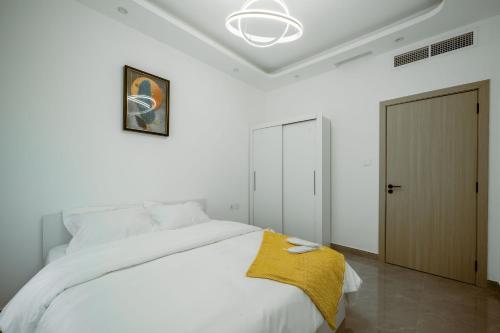 Dubai Marina - 1 BHK Unique Apartment, Дубай (фото 8)