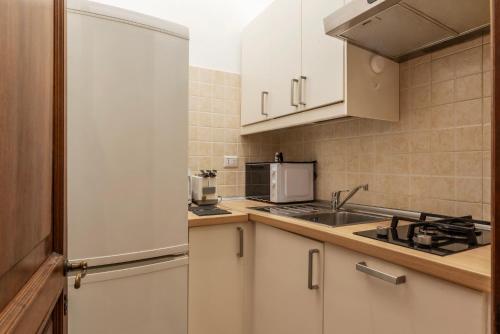 Charming Apartment near Piazza di Spagna, Rzym (zdjęcie 4)