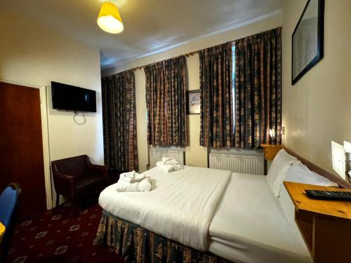 Bridge Park Hotel - image 9