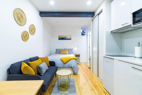 Mourarias Place - Yellow Studio, Lizbona