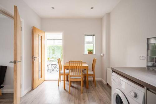 Ekaya Cozy Home in Bloomfield