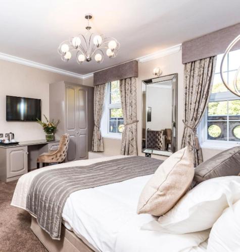 Borough Arms Hotel - image 6