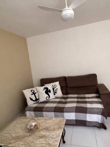 Apartamento CDHU em Guarujá (Apartamento CDHU em Guaruja) in ชารดิง วีร์จิเนีย