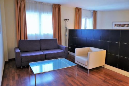 1 double bed, 1 sofa bed