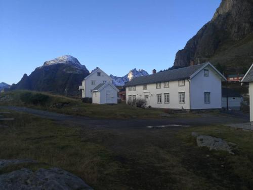 House with amazing view & location in Tind in Tind