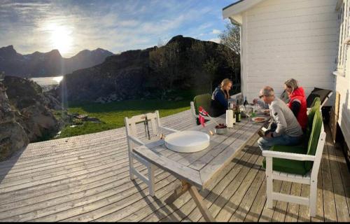 Балкон/тераса, Vettingstua, beautiful house down by the sea. in Gravdal