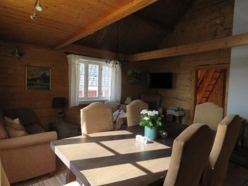 Valen Cabins in Reine Valen Cabins in Reine