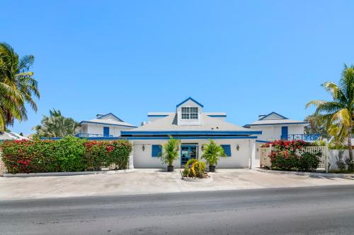 Exterior view, Augusta Bay in George Town