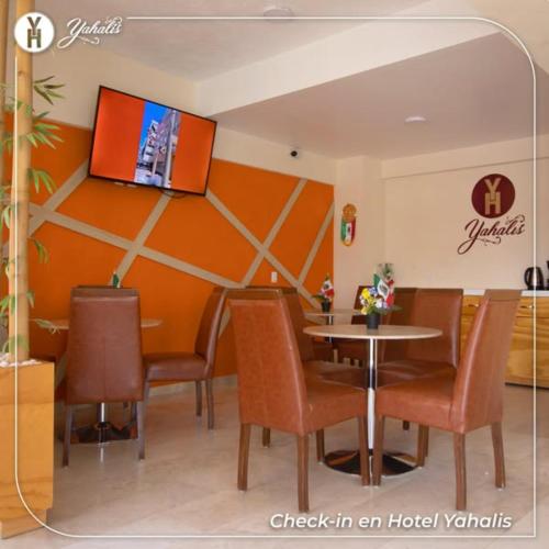 Ēdiens un dzērieni, Hotel Yahalis in San Francisco Soyaniquilpan