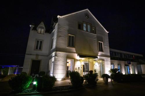 634375599 Farol Hotel